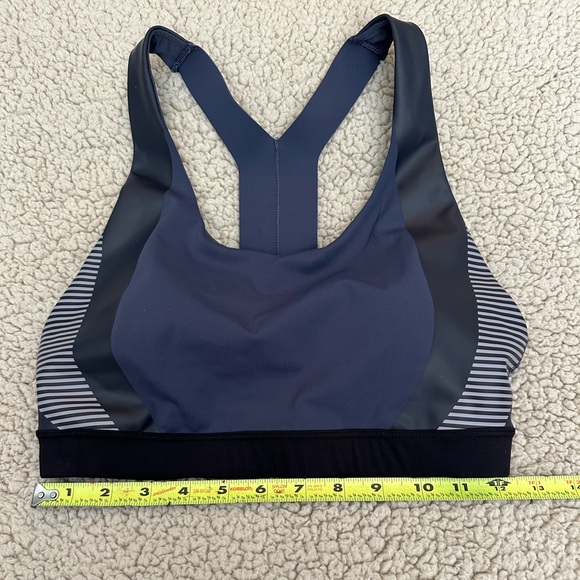 Allyson Felix Athleta Ultimate Legend
Sports Bra - Size Medium - Picture 5 of 9